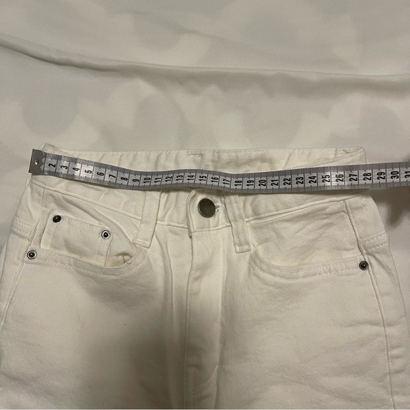 Skinny white pants - XS, (US 0-2) - Picture 2 of 5
